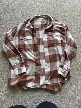 Women’s Old Navy Brown and Cream Plaid Boyfriend Shirt